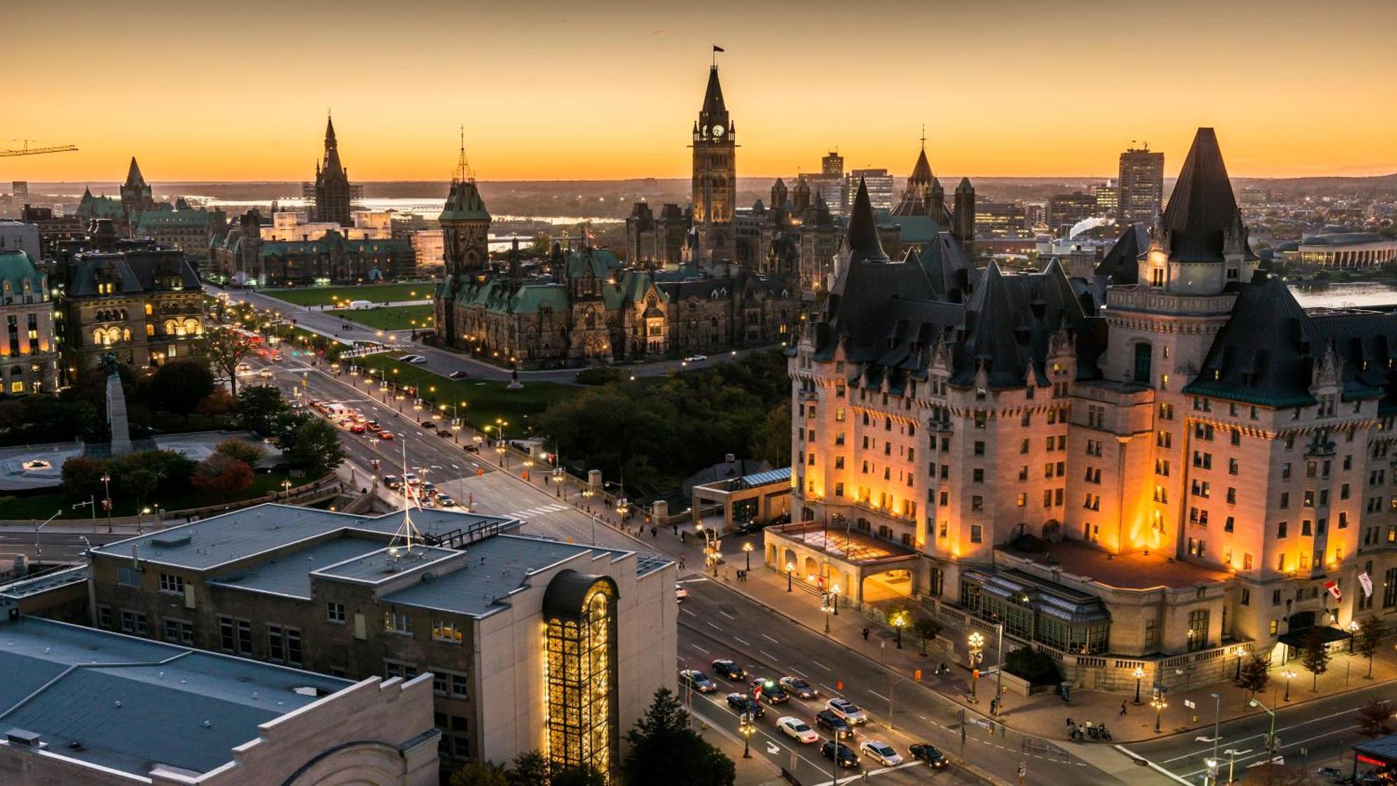 Holiday Inn - Ottawa Dwtn - Parliament Hill, An Ihg Hotel Экстерьер фото